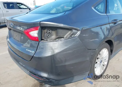 2016 Ford Fusion Hybrid S из США, поврежденный, VIN 3FA6P0UU9GR250985